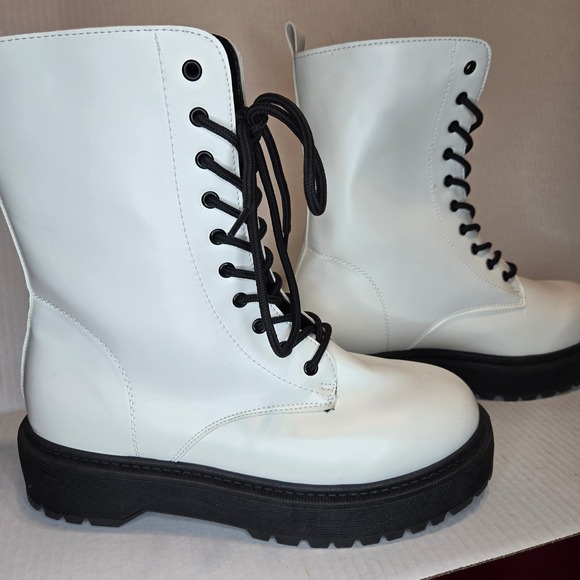 Weeboo NEW White Lace Up Platform Combat Boots Size 11 Chunky Sole Heel - Picture 7 of 11